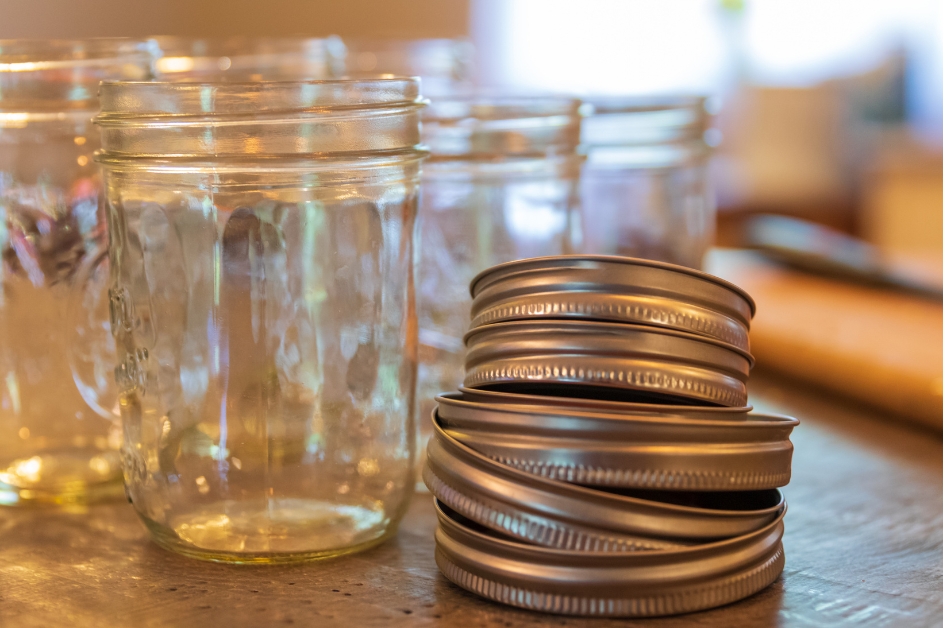 Understanding Canning Lids: How to Choose and Use Them